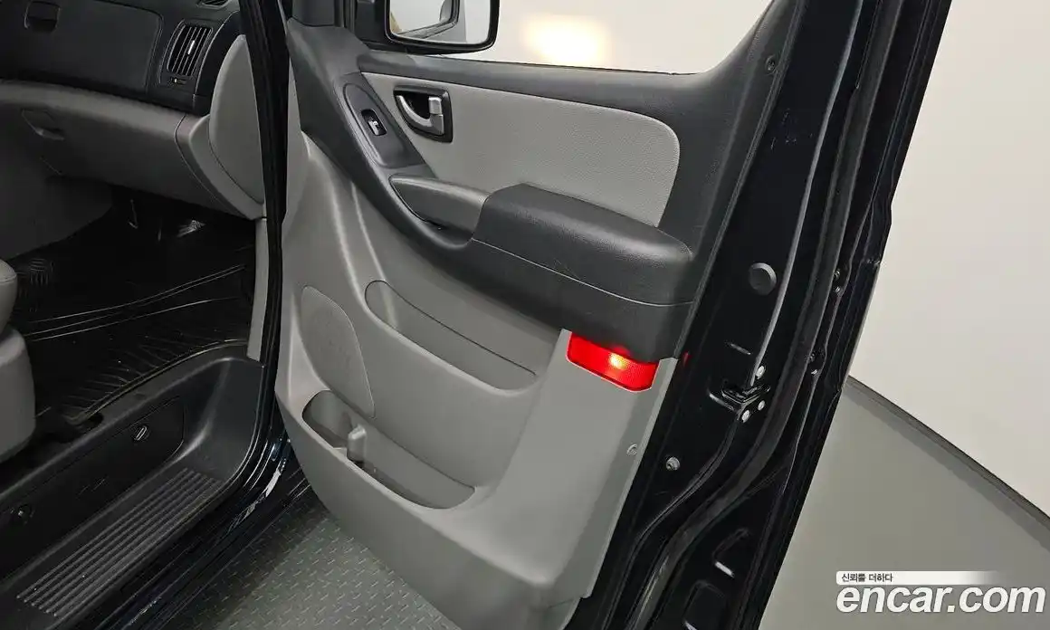 Hyundai Starex 2020 2.5 автомат (гидро), фото 14