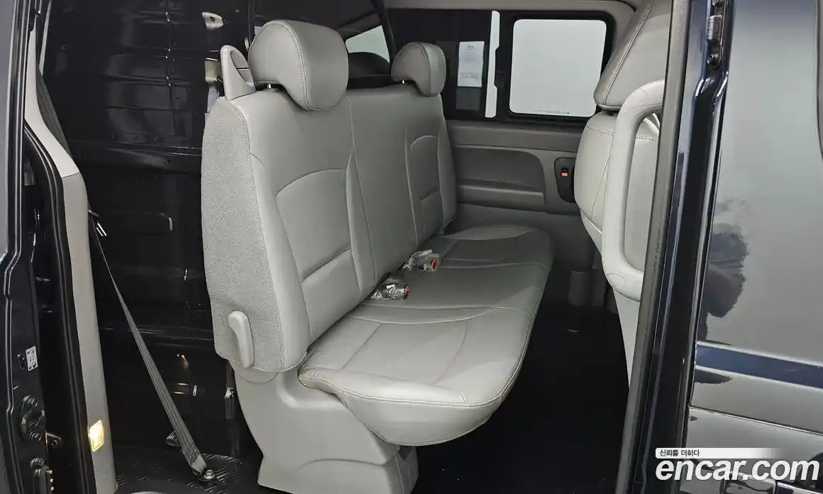 Hyundai Starex 2020 2.5 автомат (гидро), фото 16