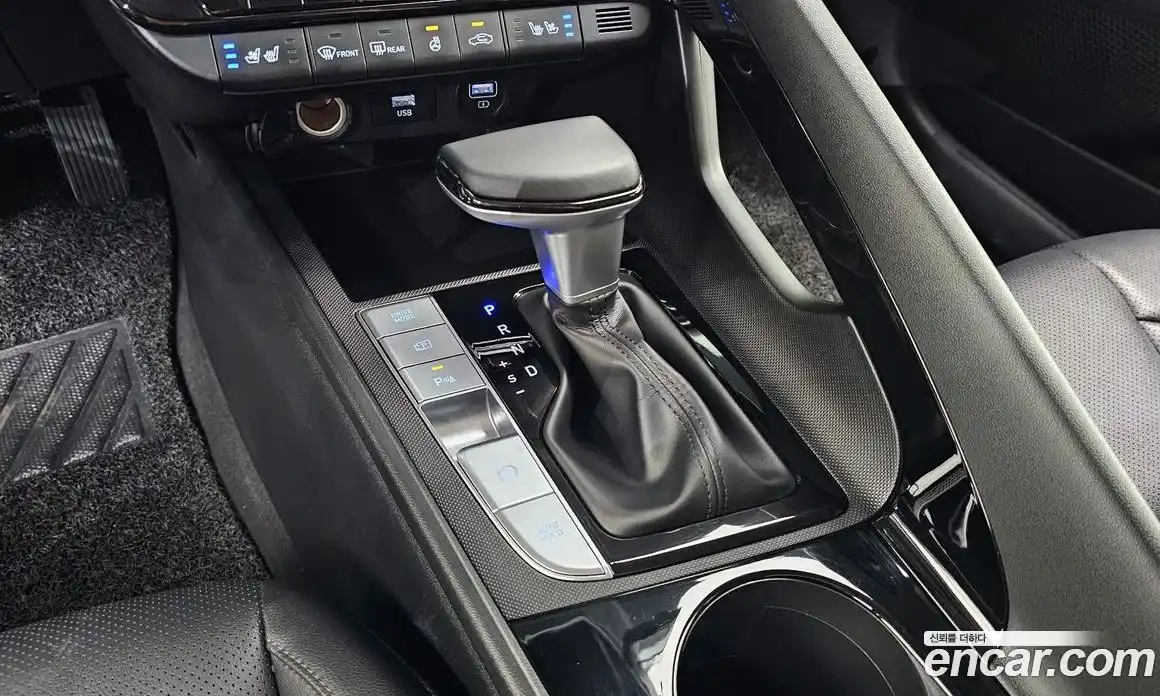 Hyundai Avante 2020 1.6 автомат (гидро), фото 12