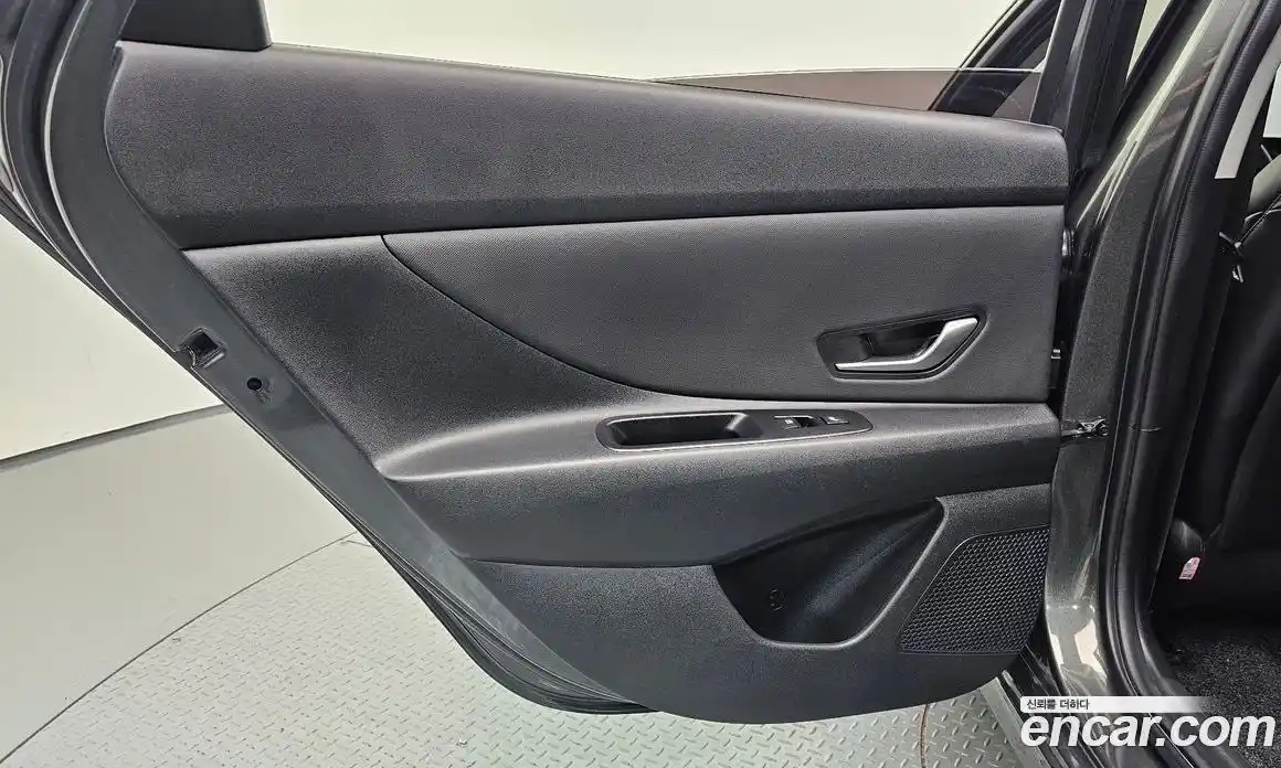 Hyundai Avante 2020 1.6 автомат (гидро), фото 15