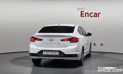 Hyundai Avante 2020 1.6 автомат (гидро), миниатюра 4
