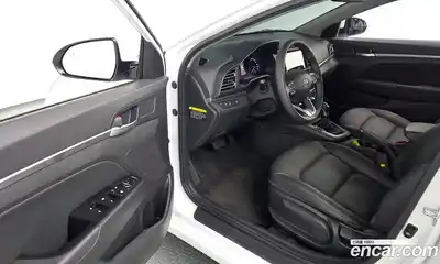 Hyundai Avante 2020 1.6 автомат (гидро), миниатюра 10