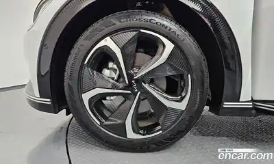 Kia EV6 2023 0.1 автомат (гидро), миниатюра 5