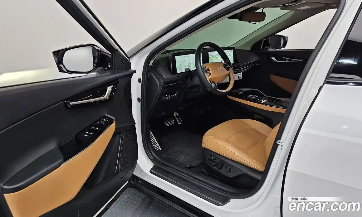 Kia EV6 2023 0.1 автомат (гидро), фото 10