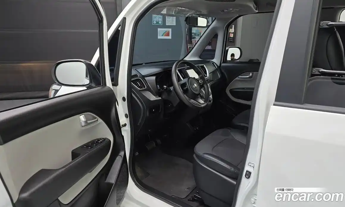 Kia Ray 2021 1.0 автомат (гидро), фото 13