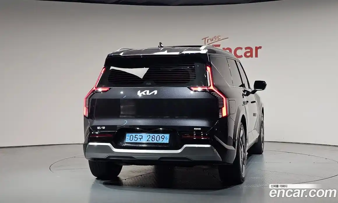 Kia EV9 2023 0.2 автомат (гидро), фото 3