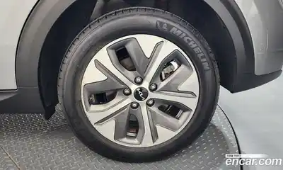Kia Niro 2021 0.2 автомат (гидро), миниатюра 7