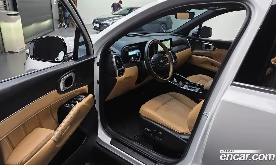 Kia Sorento 2023 1.6 автомат (гидро), фото 10