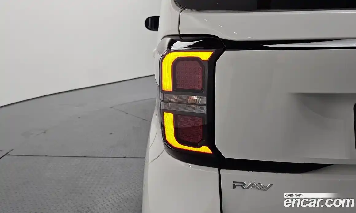 Kia Ray 2024 1.0 автомат (гидро), фото 9