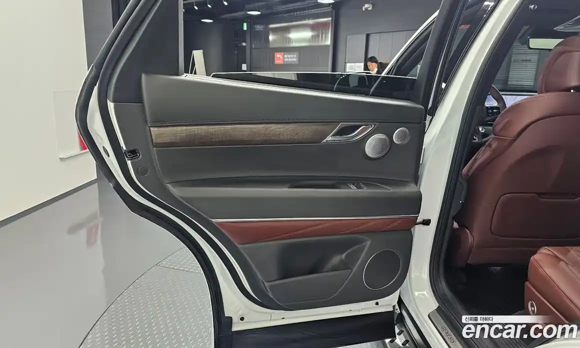 Genesis GV80 2025 2.5 автомат (гидро), фото 14