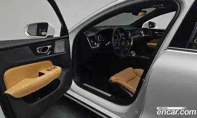 Volvo S60 2023 2.0 автомат (гидро), миниатюра 12