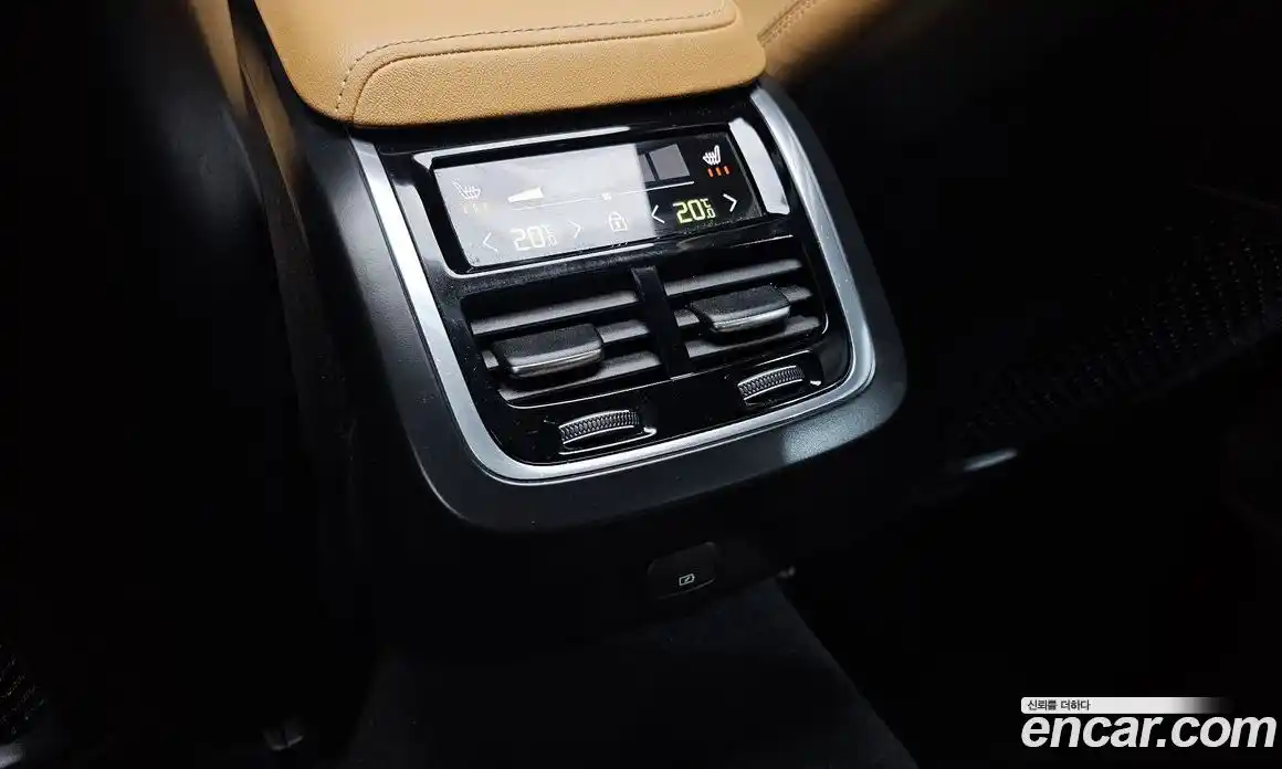 Volvo S60 2023 2.0 автомат (гидро), фото 24