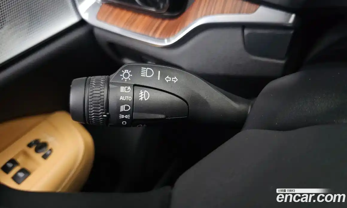 Volvo S60 2023 2.0 автомат (гидро), фото 32
