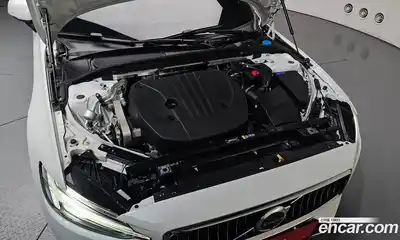 Volvo S60 2023 2.0 автомат (гидро), миниатюра 5