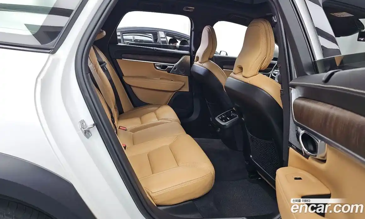 Volvo V90 2021 2.0 автомат (гидро), фото 18