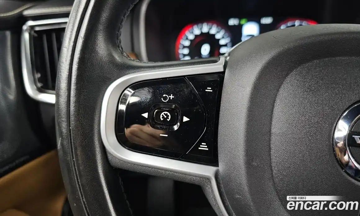 Volvo V90 2021 2.0 автомат (гидро), фото 32