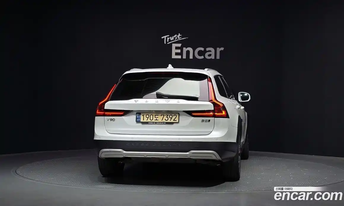 Volvo V90 2021 2.0 автомат (гидро), фото 4