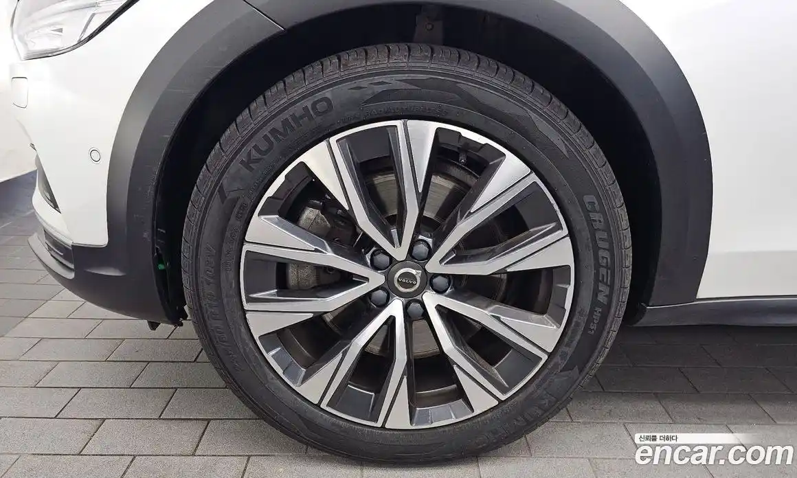 Volvo V90 2021 2.0 автомат (гидро), фото 5