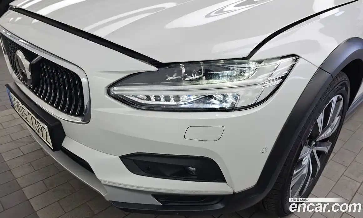 Volvo V90 2021 2.0 автомат (гидро), фото 8