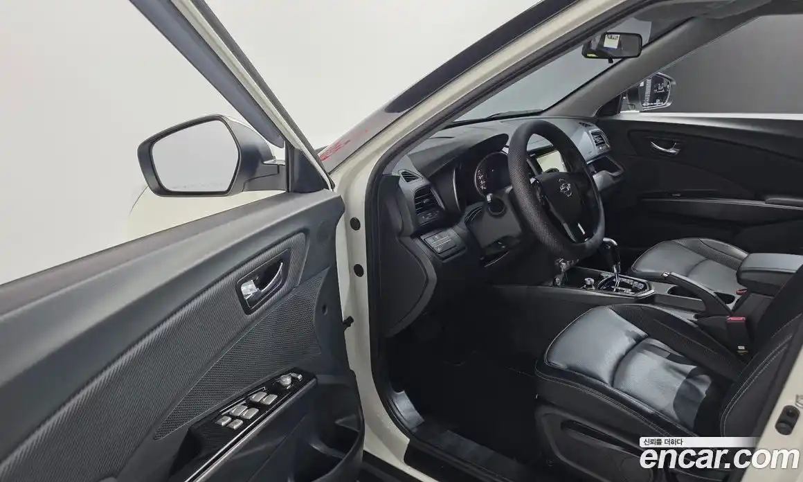 SsangYong TIBOLI 2016 1.6 автомат (гидро), фото 11
