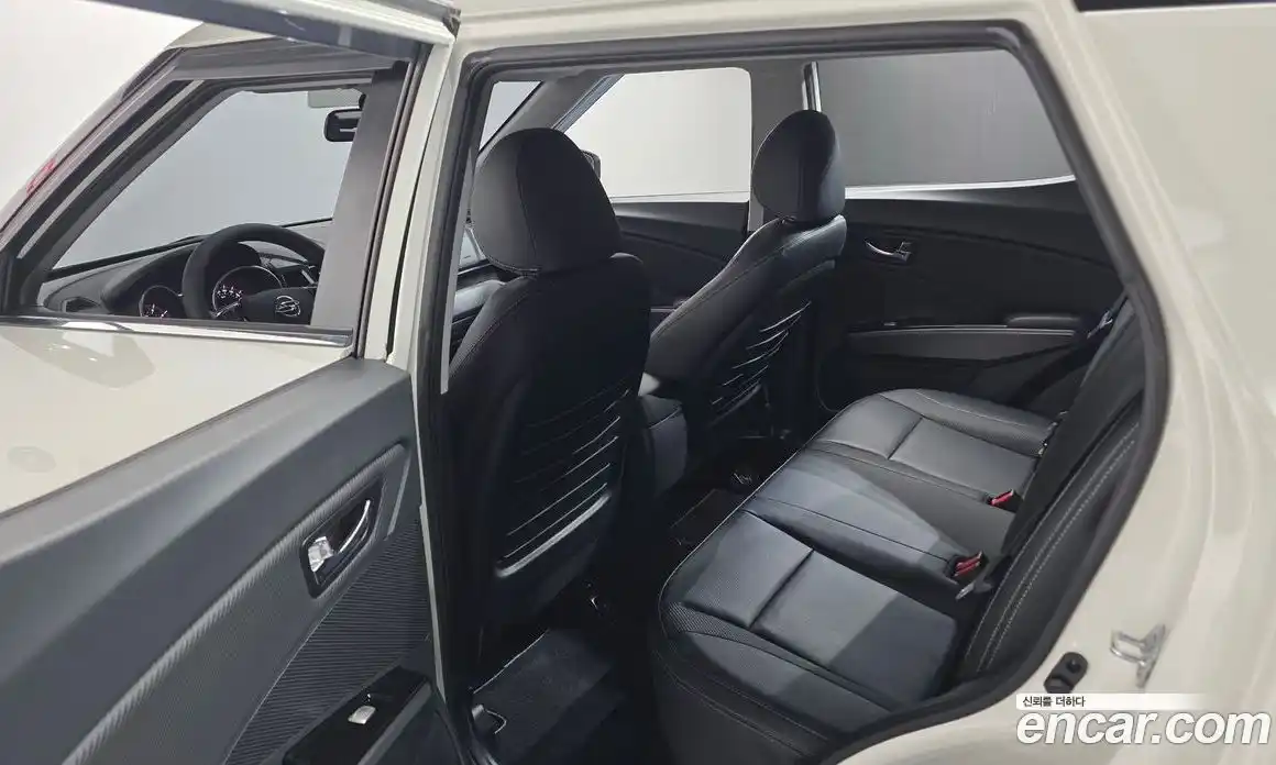SsangYong TIBOLI 2016 1.6 автомат (гидро), фото 18