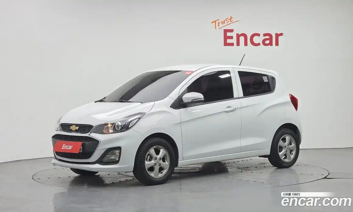 Chevrolet Spark 2020 1.0 автомат (гидро), фото 1