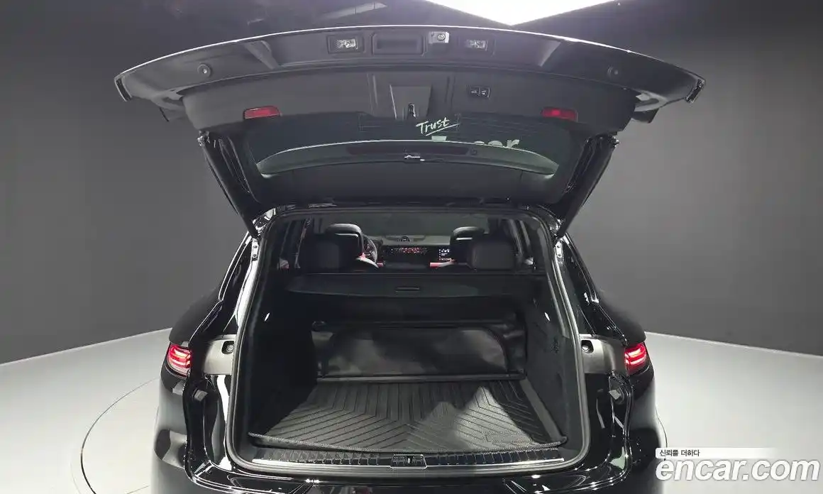Porsche Cayenne 2024 3.0 автомат (гидро), фото 37