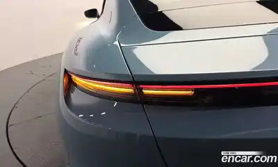 Porsche Taycan 2020 0.1 автомат (гидро), миниатюра 9