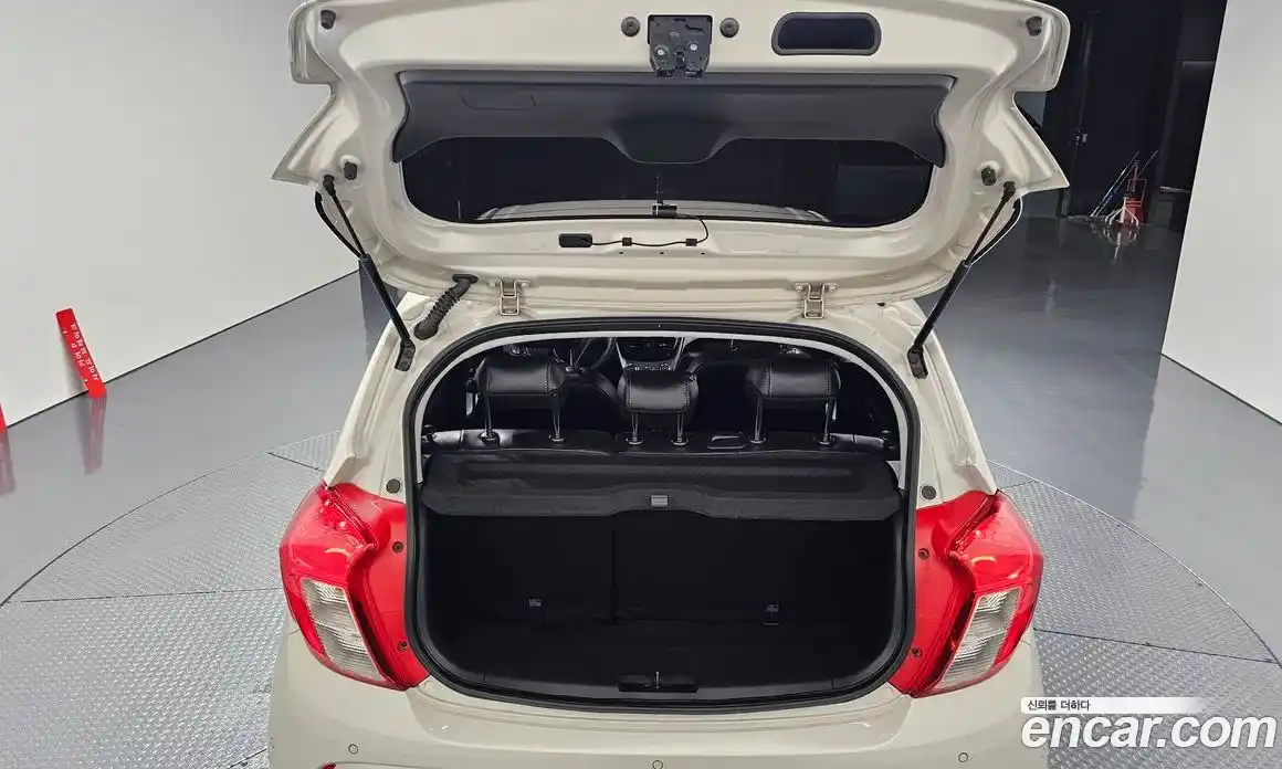 Chevrolet Spark 2019 1.0 автомат (гидро), фото 25
