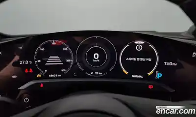 Porsche Taycan 2022 0.1 автомат (гидро), миниатюра 11