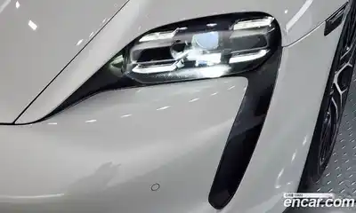 Porsche Taycan 2022 0.1 автомат (гидро), миниатюра 8