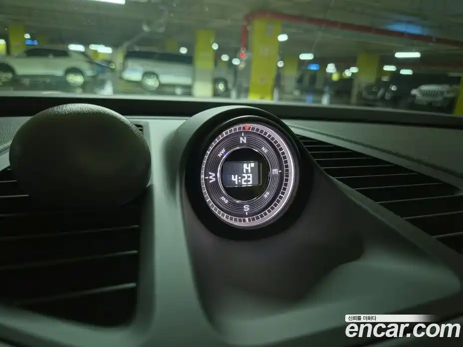 Porsche Macan 2025 0.2 автомат (гидро), фото 11
