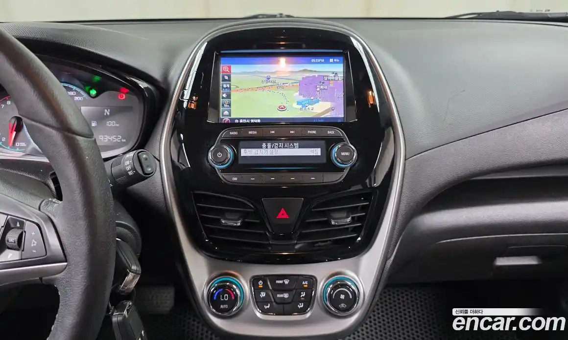 Chevrolet Spark 2016 1.0 автомат (робот), фото 27
