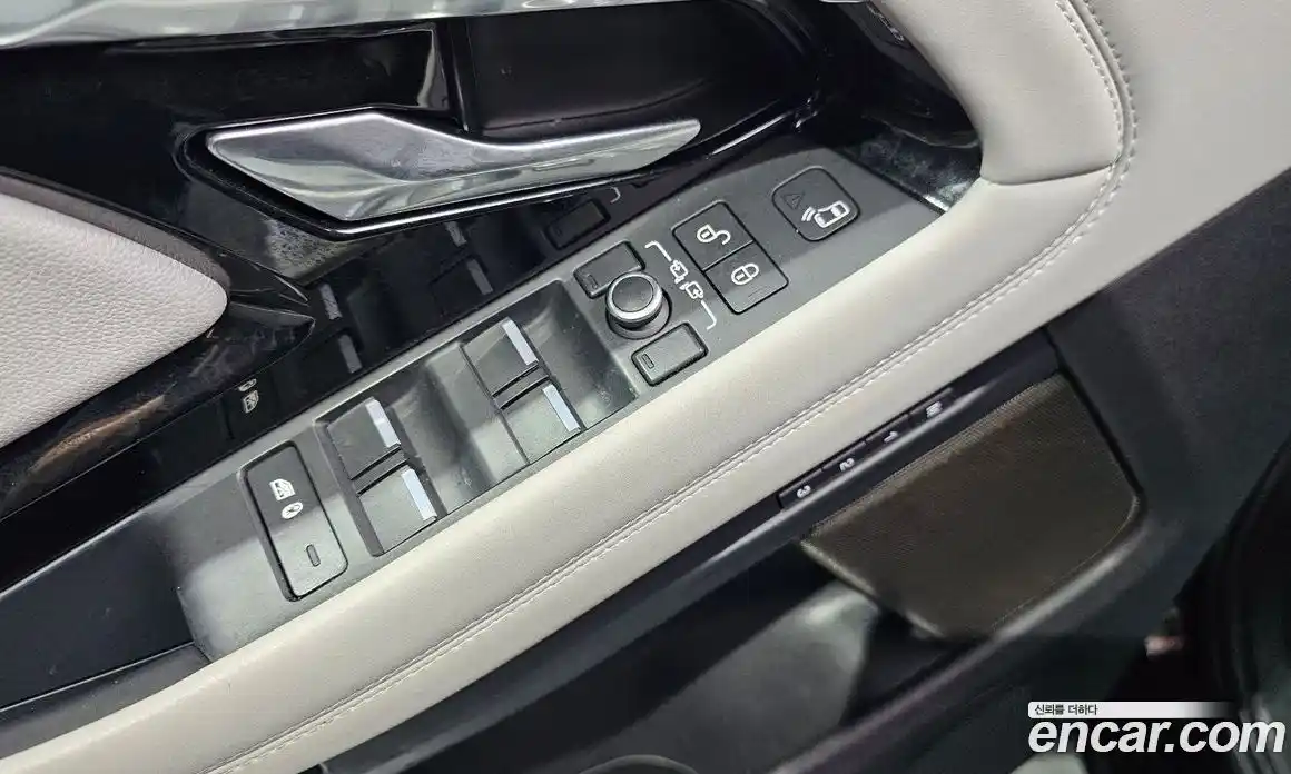 Land Rover Range Rover Evoque 2020 2.0 автомат (гидро), фото 29