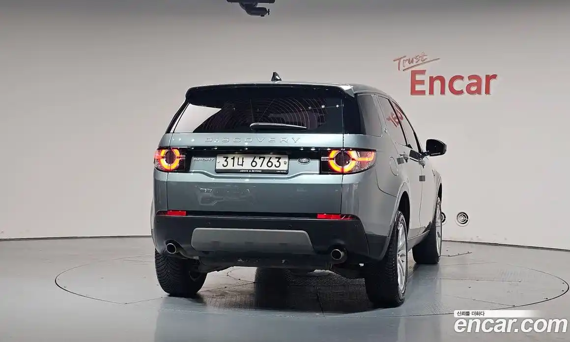 Land Rover Discovery Sport 2017 2.0 автомат (гидро), фото 3