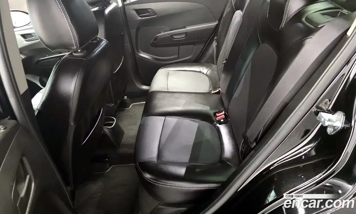 Chevrolet Aveo 2016 1.4 механика, фото 11