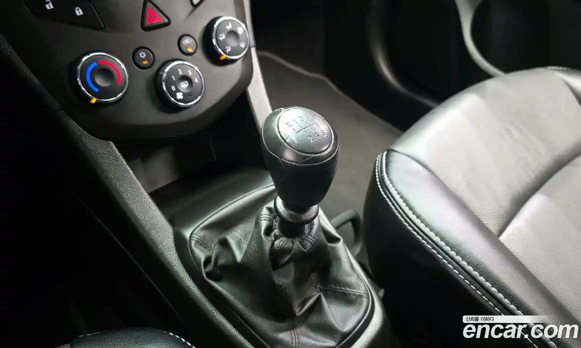 Chevrolet Aveo 2016 1.4 механика, фото 9