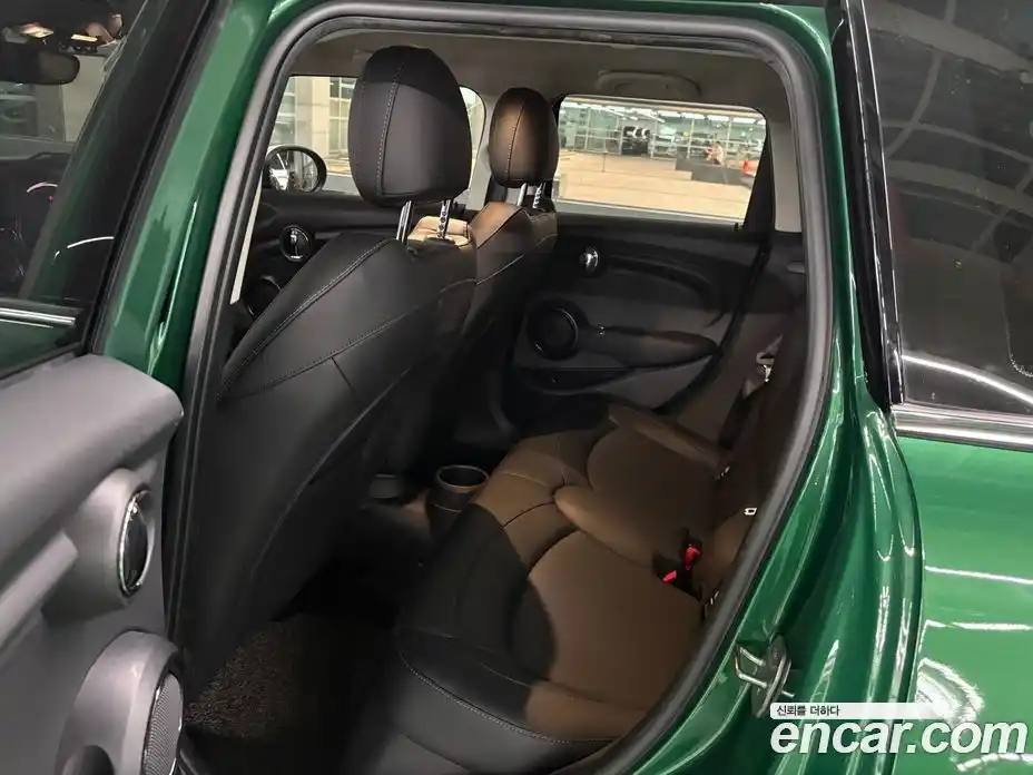 Mini Cooper 2020 1.5 автомат (гидро), фото 17
