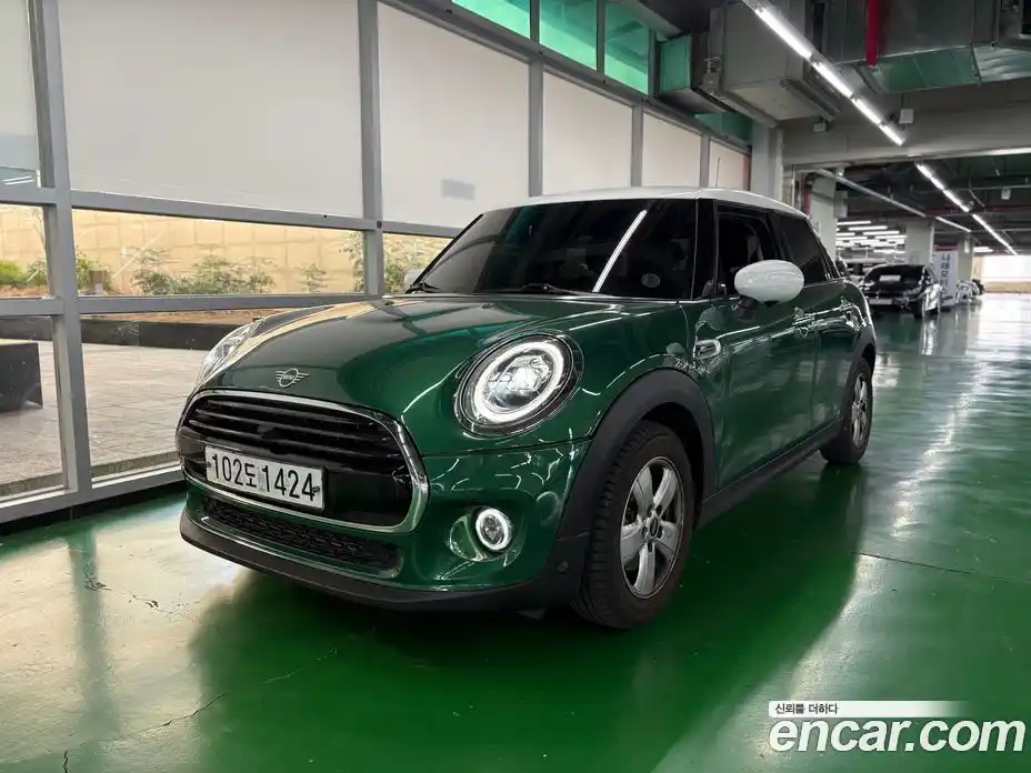 Mini Cooper 2020 1.5 автомат (гидро), фото 2