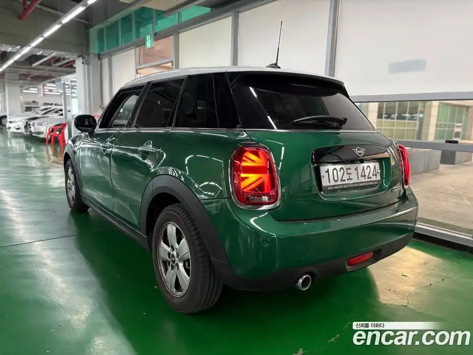 Mini Cooper 2020 1.5 автомат (гидро), фото 4