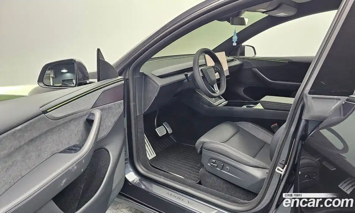 Tesla Model Y 2026 0.2 автомат (гидро), фото 12 Tesla Model Y 2026 0.2 автомат (гидро), фото 12