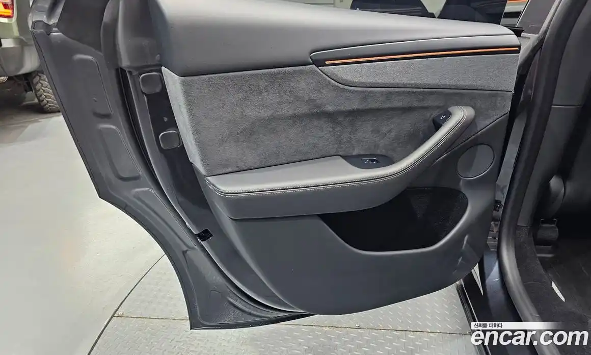 Tesla Model Y 2026 0.2 автомат (гидро), фото 14 Tesla Model Y 2026 0.2 автомат (гидро), фото 14