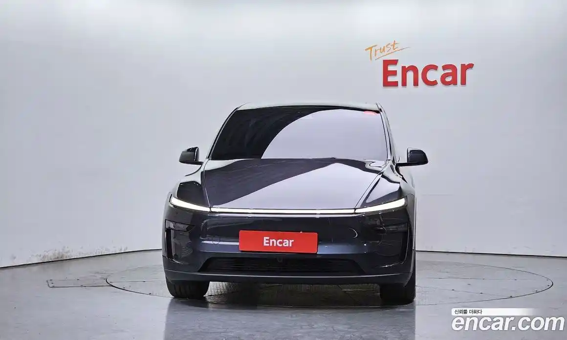 Tesla Model Y 2026 0.2 автомат (гидро), фото 2 Tesla Model Y 2026 0.2 автомат (гидро), фото 2