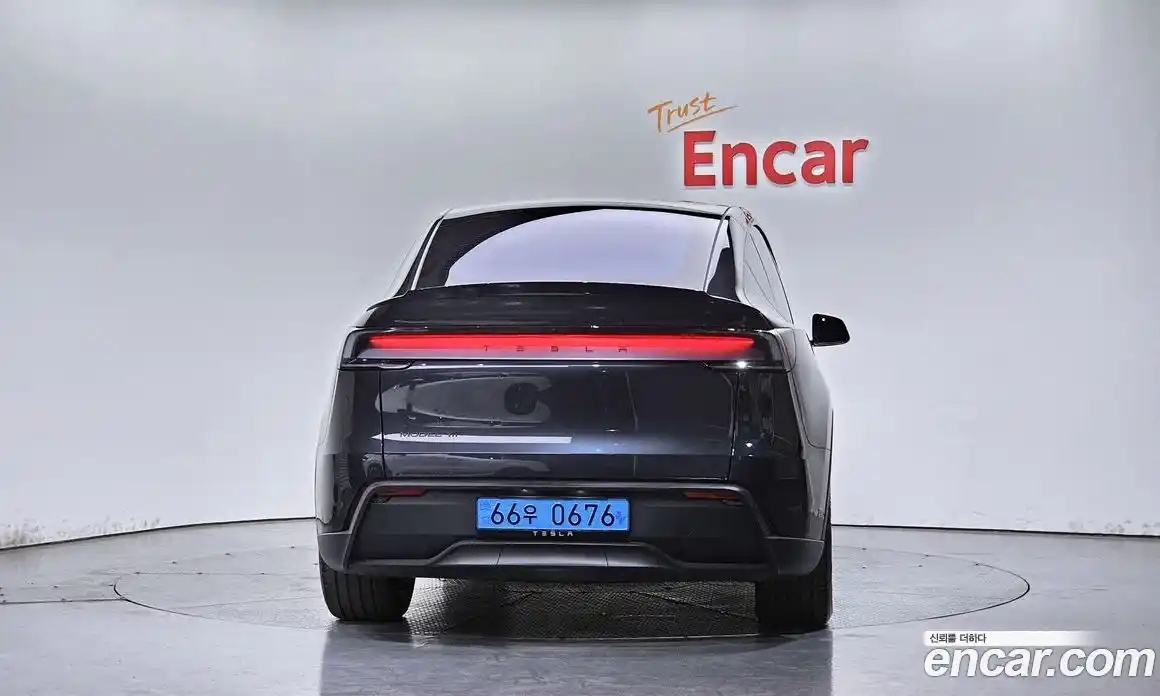 Tesla Model Y 2026 0.2 автомат (гидро), фото 3 Tesla Model Y 2026 0.2 автомат (гидро), фото 3