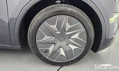 Tesla Model Y 2026 0.2 автомат (гидро), миниатюра 4 Tesla Model Y 2026 0.2 автомат (гидро), миниатюра 4
