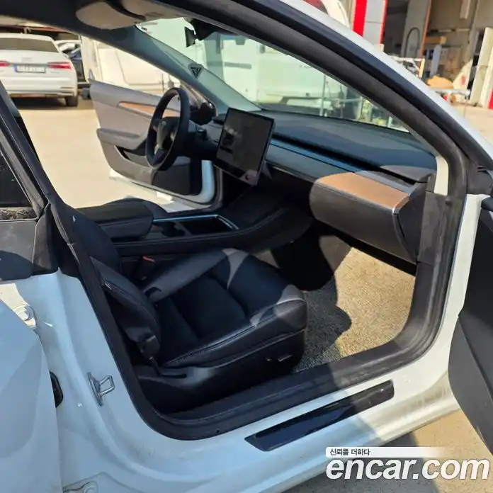 Tesla Model 3 2022 0.2 автомат (гидро), фото 11 Tesla Model 3 2022 0.2 автомат (гидро), фото 11