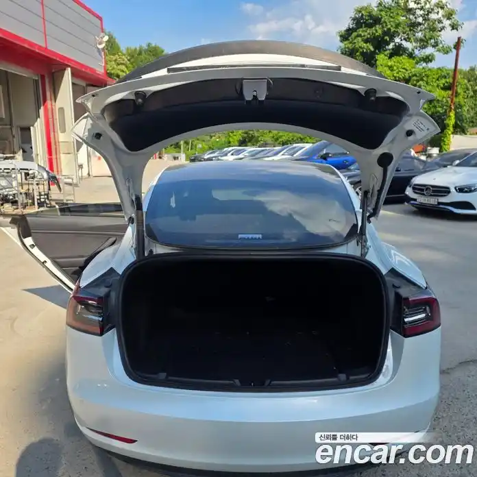 Tesla Model 3 2022 0.2 автомат (гидро), фото 14 Tesla Model 3 2022 0.2 автомат (гидро), фото 14