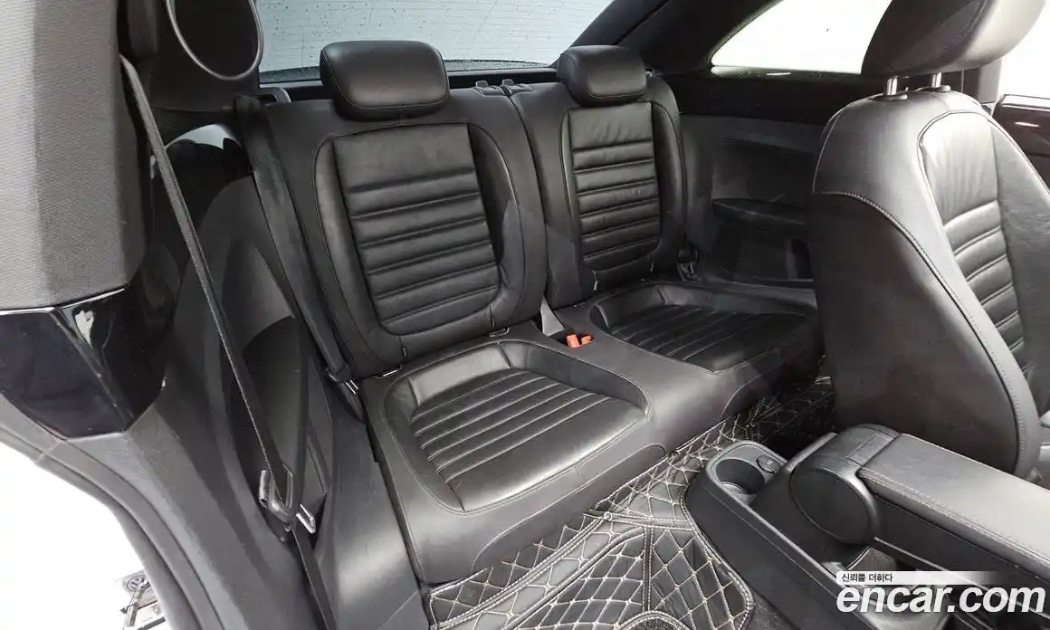 Volkswagen Beatle 2014 2.0 автомат (гидро), фото 11