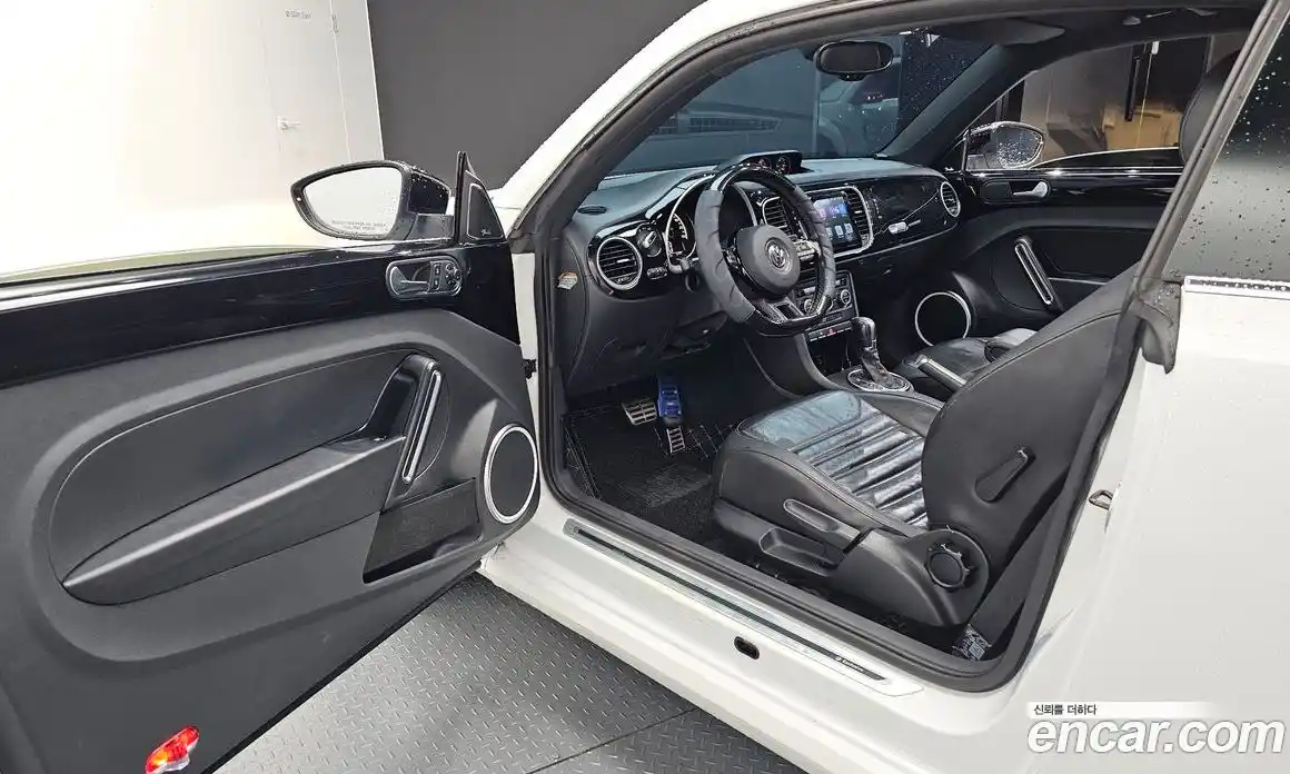 Volkswagen Beatle 2014 2.0 автомат (гидро), фото 10
