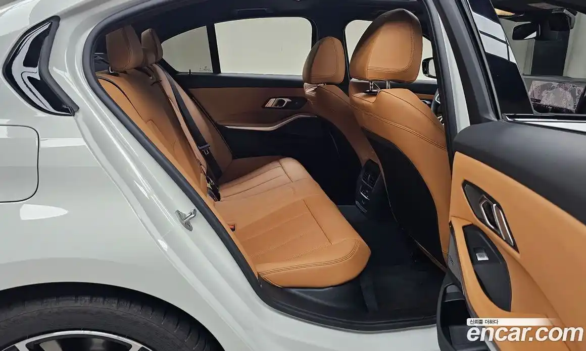 BMW 3 серия 2025 2.0 автомат (гидро), фото 17